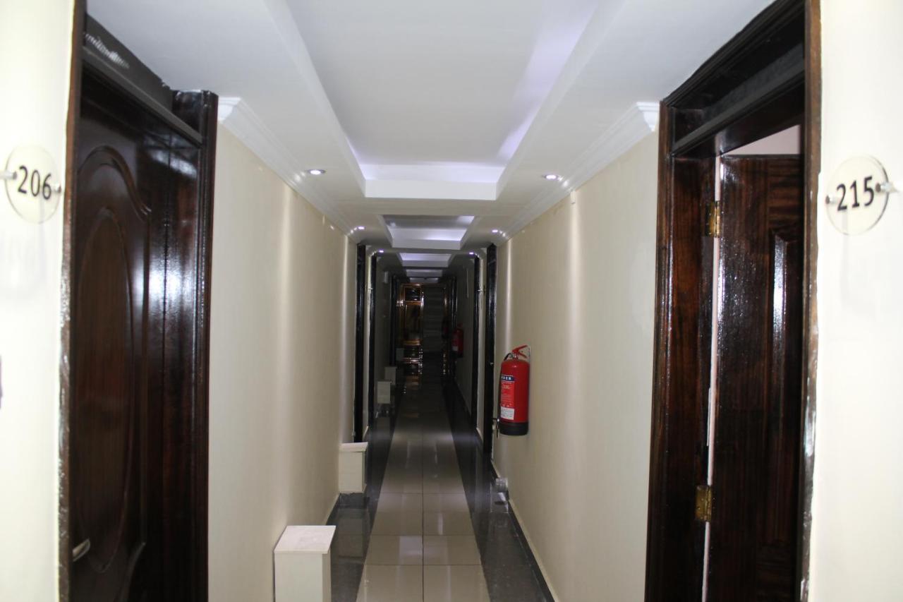 Airport Landing Hotel Nairobi Extérieur photo
