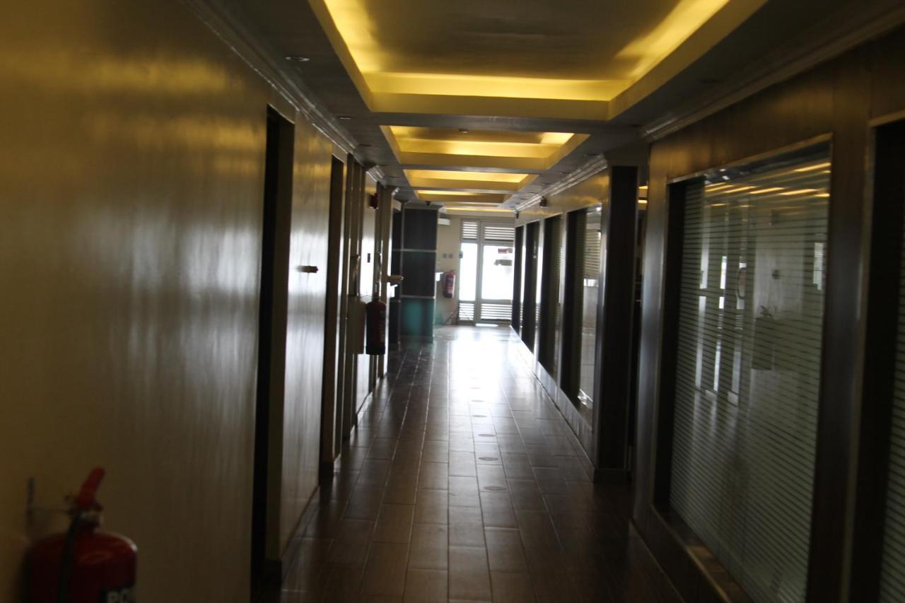 Airport Landing Hotel Nairobi Extérieur photo
