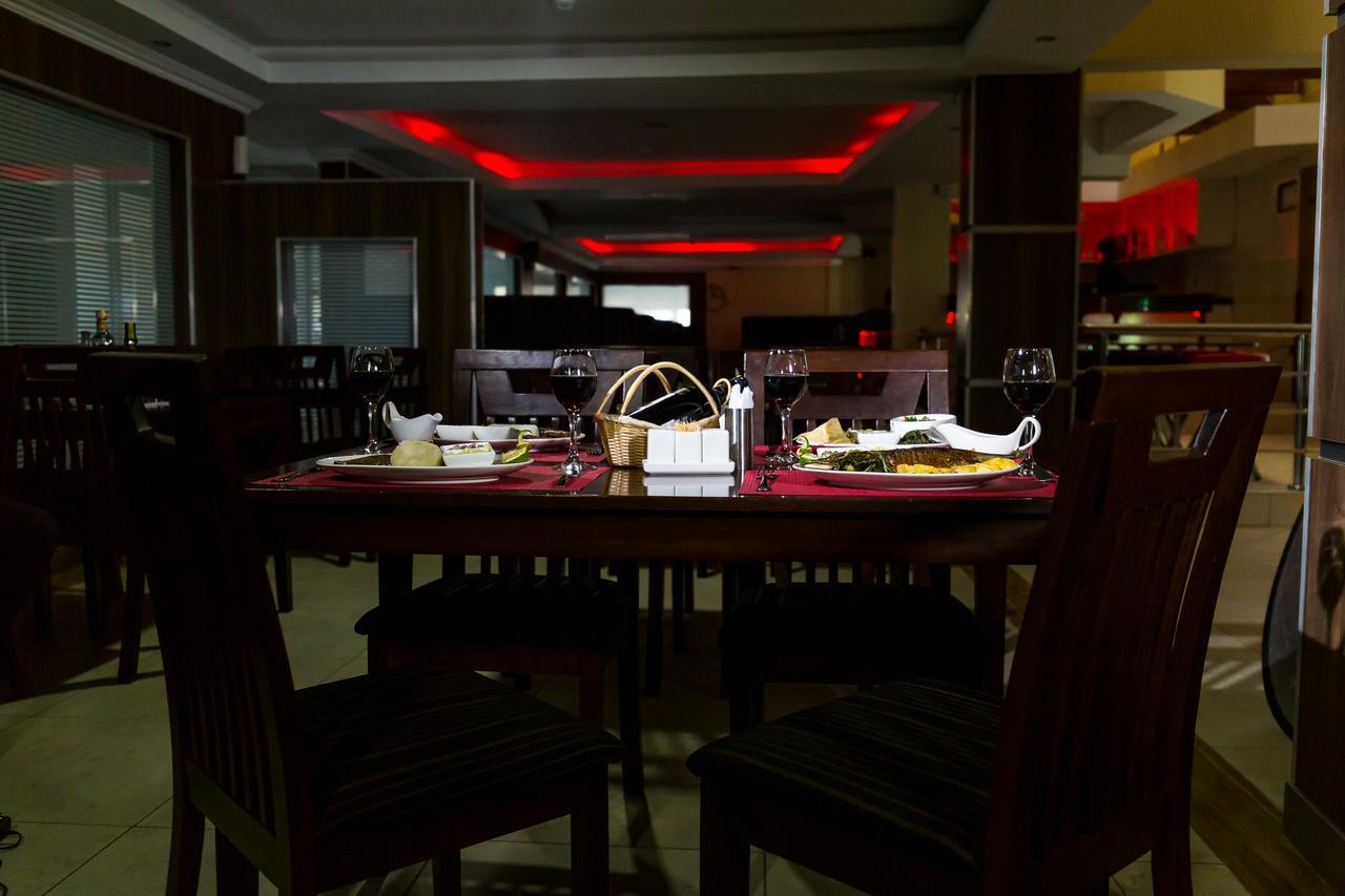 Airport Landing Hotel Nairobi Extérieur photo